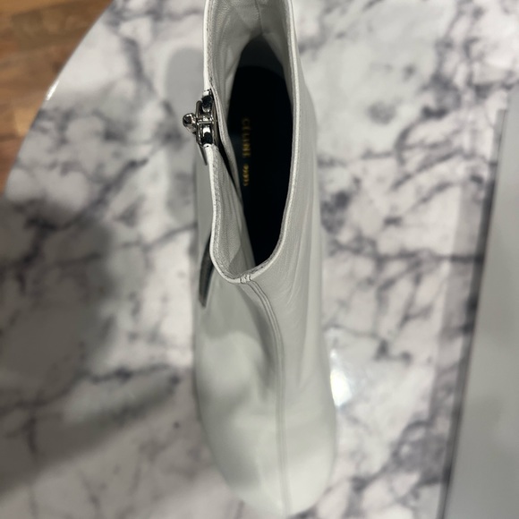 New Celine Booties.No box.They’re just a little too big for me, they’re a true 9 - Picture 7 of 8